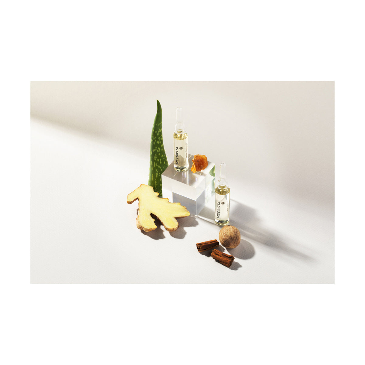 Fiole anticadere par Medavita - Tratament intensiv anticadere, fara parabeni, PH 3.5 - 12x6ml