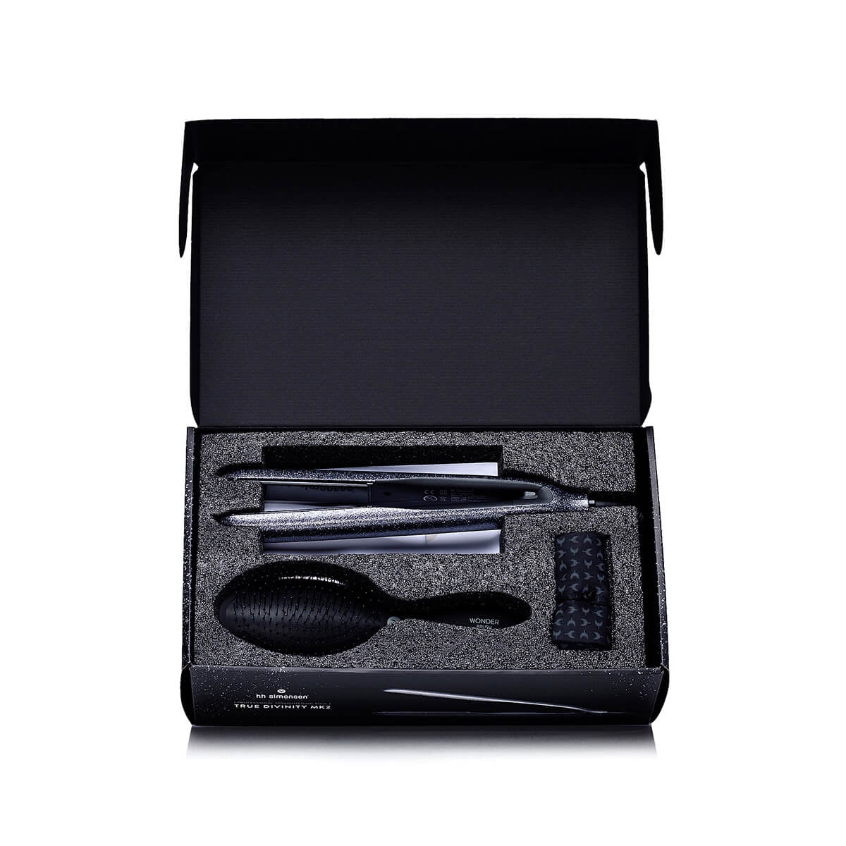 Placa pentru indreptat parul TRUE DIVINITY MK2 BLACK ONYX - RUTINA.roPlaca pentru indreptat parul TRUE DIVINITY MK2 BLACK ONYXRUTINA.roRUTINA.ro